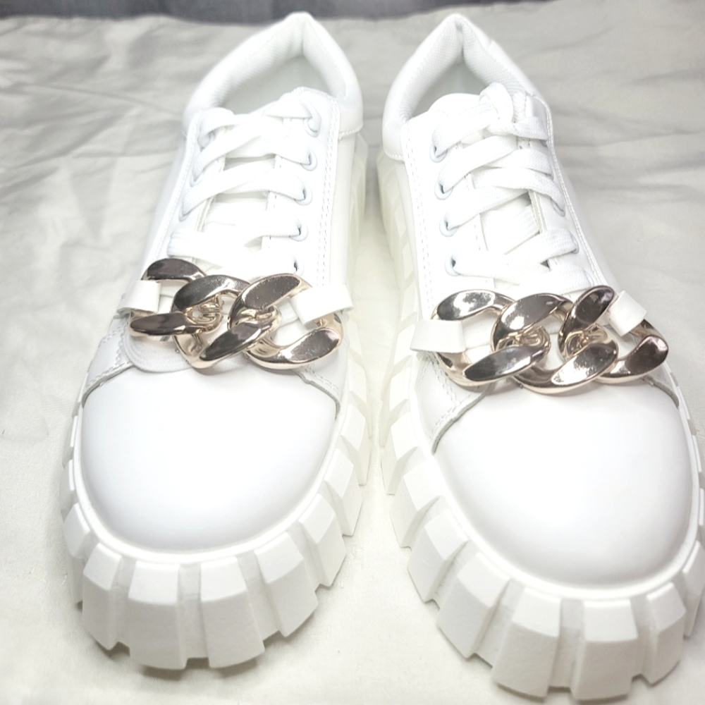 SHEIN White Sneaker Chain Skater Shoe